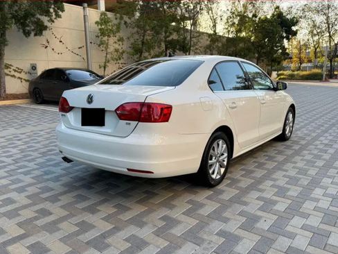 Used 2016 Volkswagen Jetta SEL w/ Lighting Package image 10