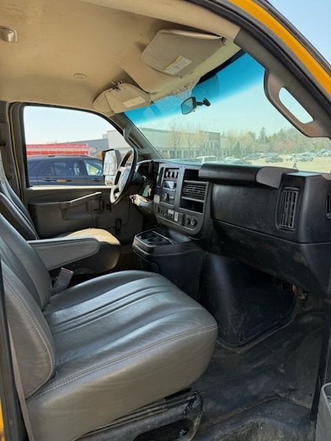 Used 2018 GMC Savana 3500 Extended w/ Driver Convenience Package RWD image 6