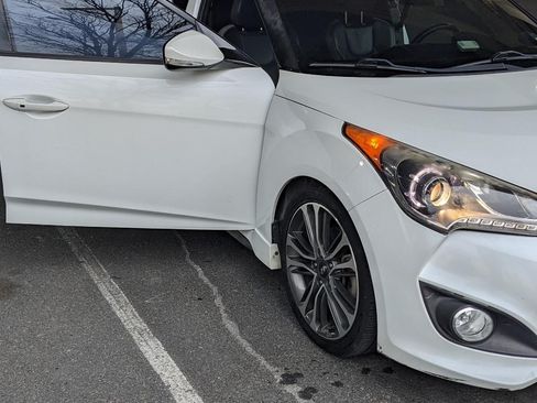 Used 2016 Hyundai Veloster Turbo w/ Option Group 04 image 10