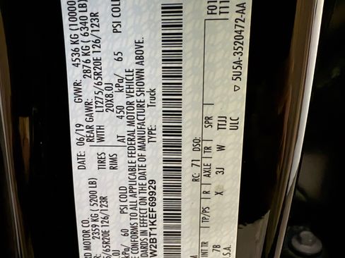 Used 2019 Ford F250 Platinum w/ Platinum Ultimate Package image 15