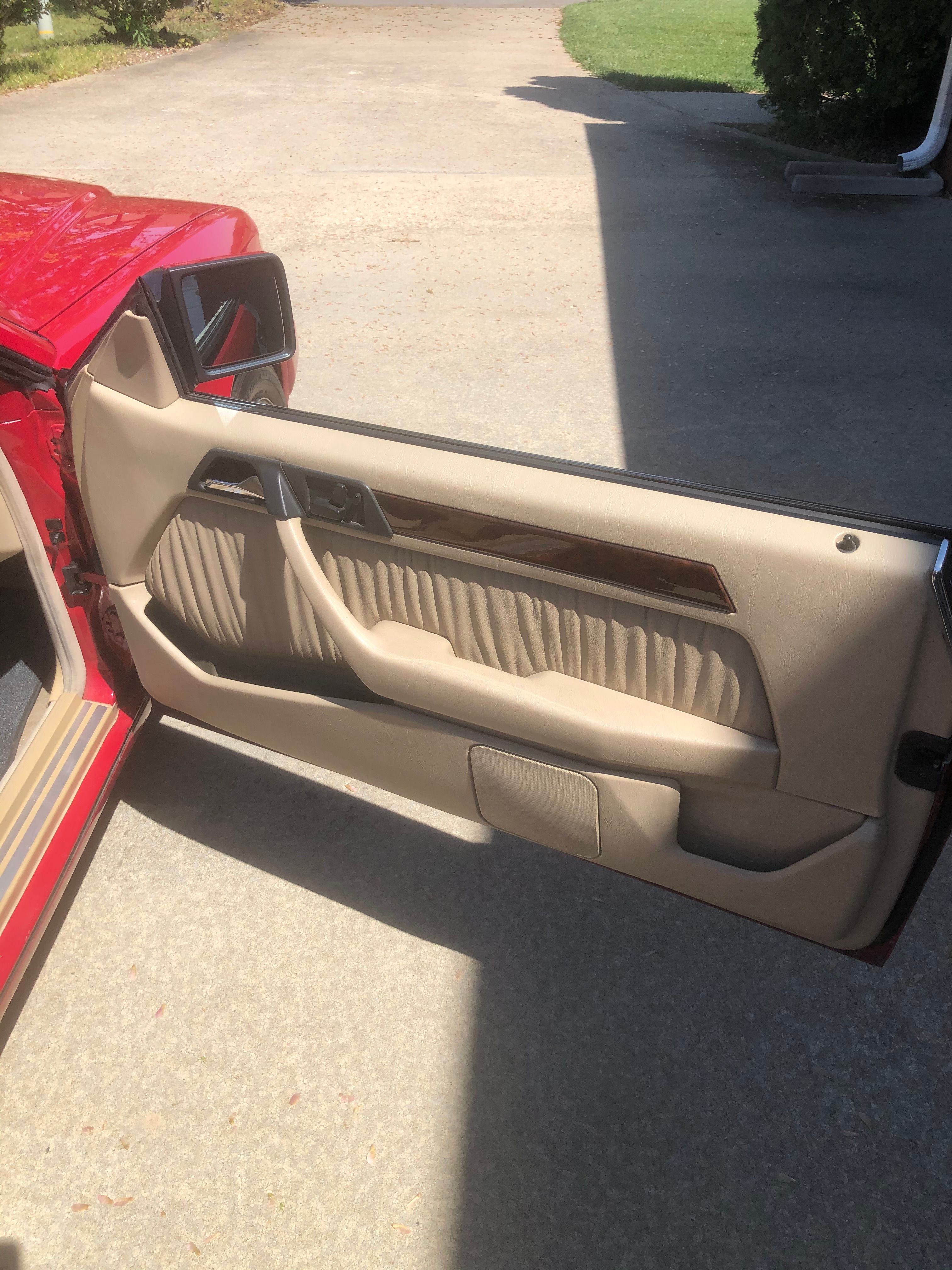 Used 1995 Mercedes-Benz E 320 Convertible image 17