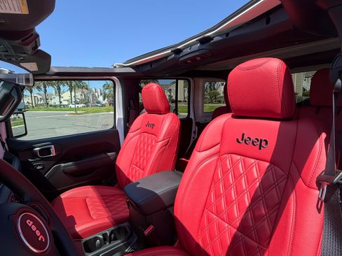 Used 2026 Jeep Wrangler Unlimited Sport AWD/4WD image 11