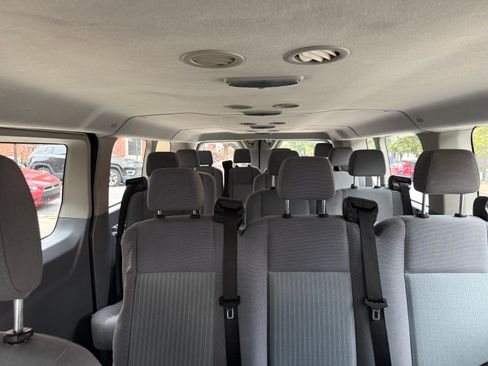 Used 2016 Ford Transit 350 XL RWD image 11