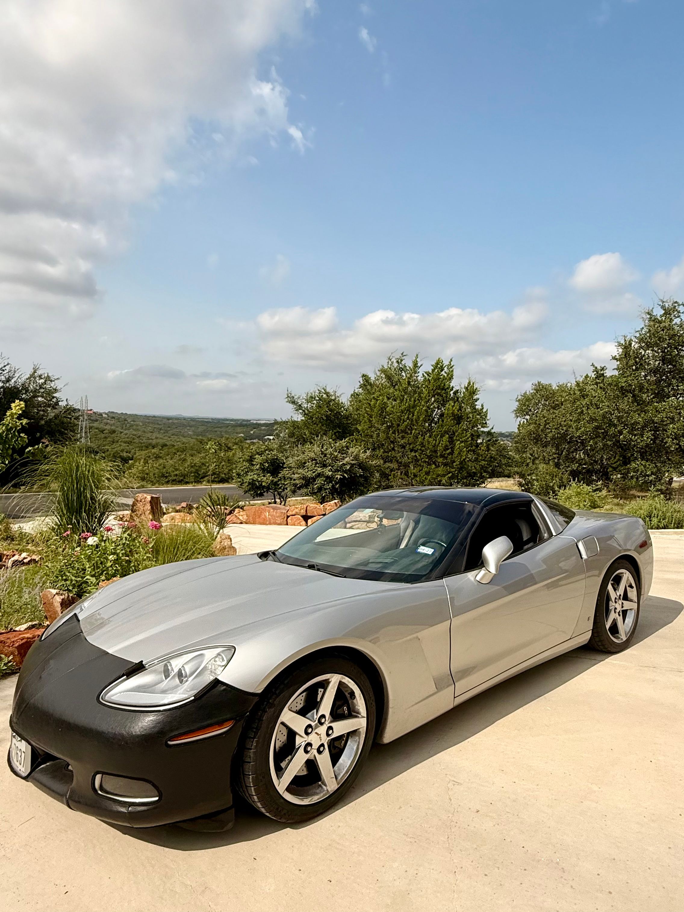 Used 2006 Chevrolet Corvette Coupe w/ Preferred Equipment Group RWD image 1