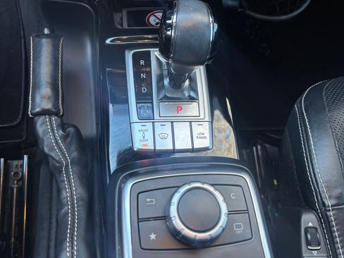 Used 2017 Mercedes-Benz G 550 image 26