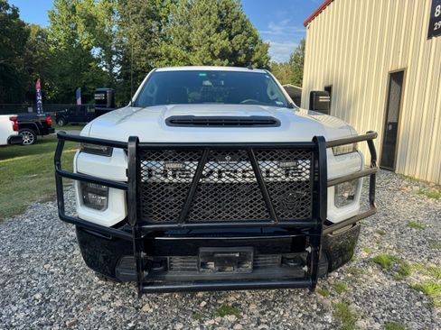Used 2022 Chevrolet Silverado 2500 Custom w/ Custom Convenience Package AWD/4WD image 2