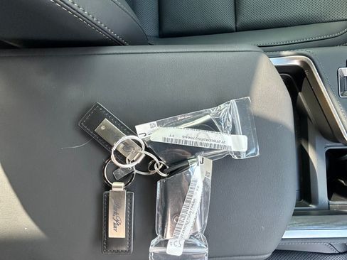 Used 2025 Lexus GX 550 image 14