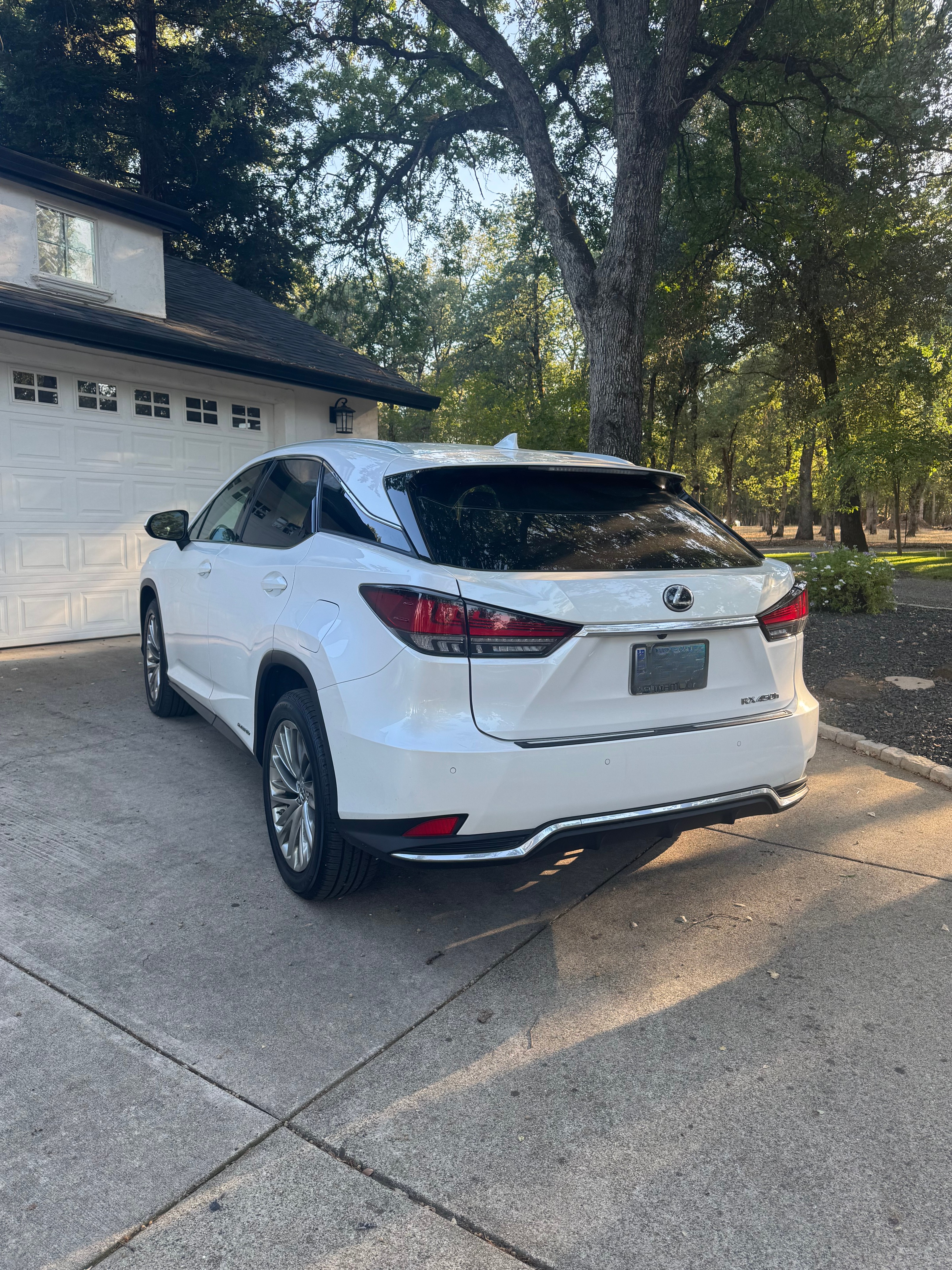 Used 2021 Lexus RX 450h AWD w/ Luxury Package image 6