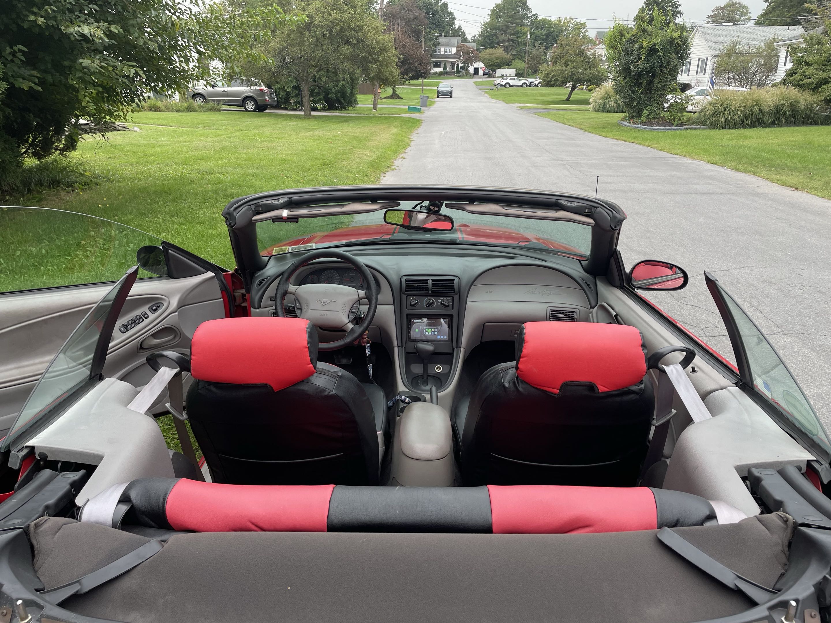 Used 1999 Ford Mustang Convertible RWD image 10