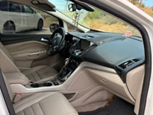 Used 2015 Ford C-MAX Energi SEL w/ Equipment Group 302A FWD image 9
