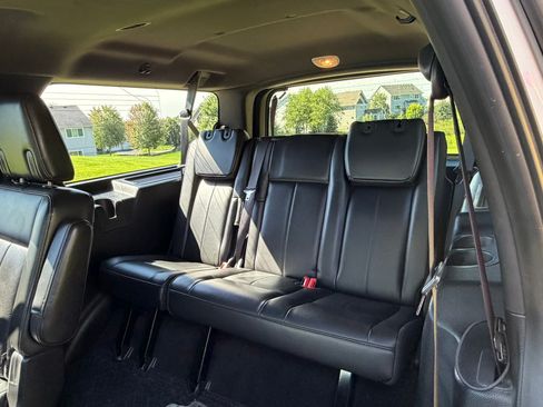 Used 2014 Ford Expedition EL Limited w/ Equipment Group 301A AWD/4WD image 18