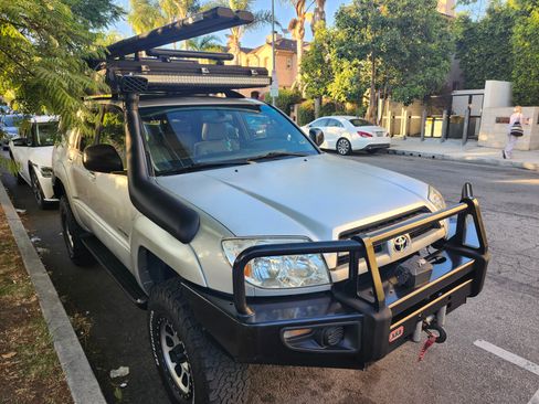 Used 2004 Toyota 4Runner Sport image 6