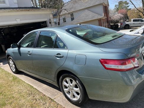 Used 2011 Toyota Camry LE w/ LE Extra-Value Pkg image 6