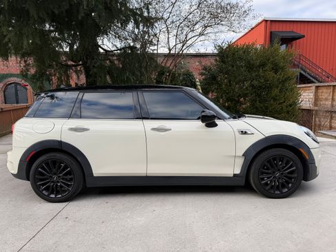 Used 2017 MINI Cooper Clubman S image 8