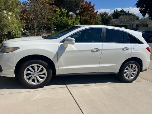 Used 2016 Acura RDX FWD w/ Technology Package image 2
