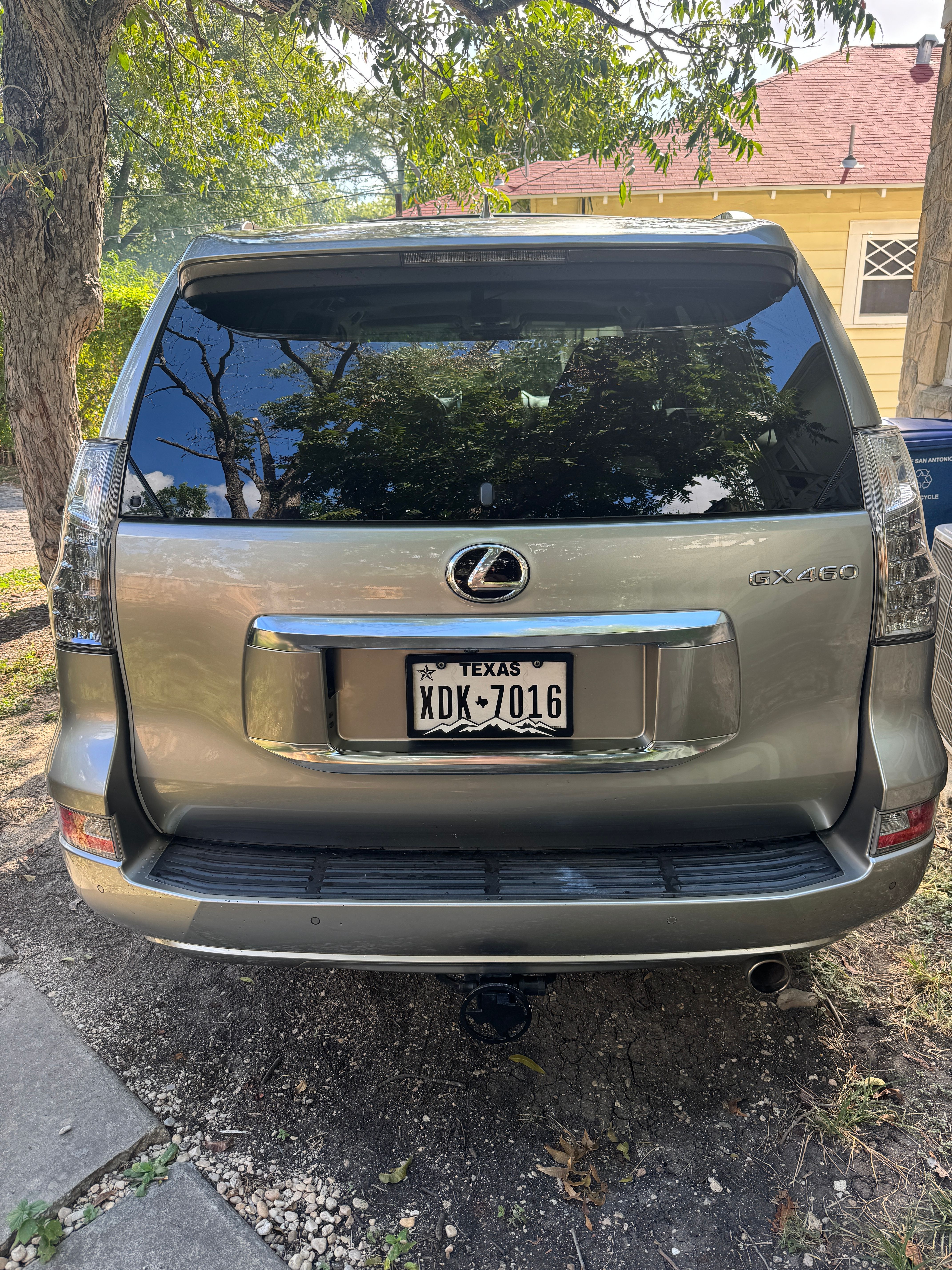 Used 2022 Lexus GX 460 Premium AWD/4WD image 2