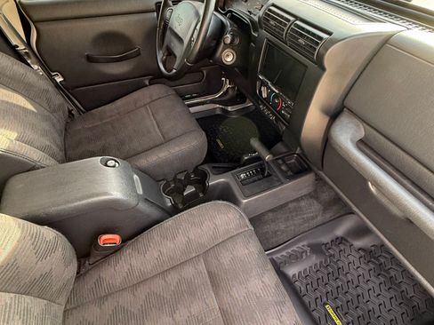Used 2003 Jeep Wrangler X image 13