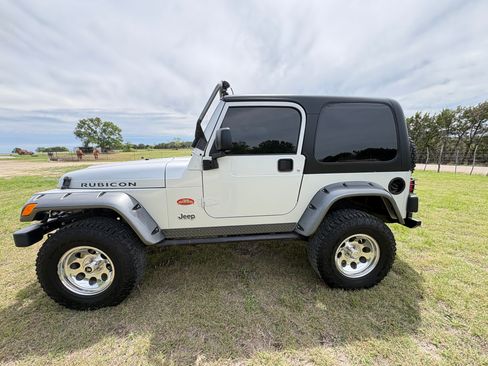 Used 2003 Jeep Wrangler Rubicon image 2