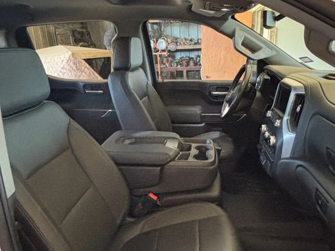 Used 2021 GMC Sierra 1500 SLT w/ X31 Off-Road Package image 5