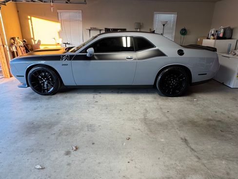 Used 2020 Dodge Challenger R/T Scat Pack w/ T/A Package image 2