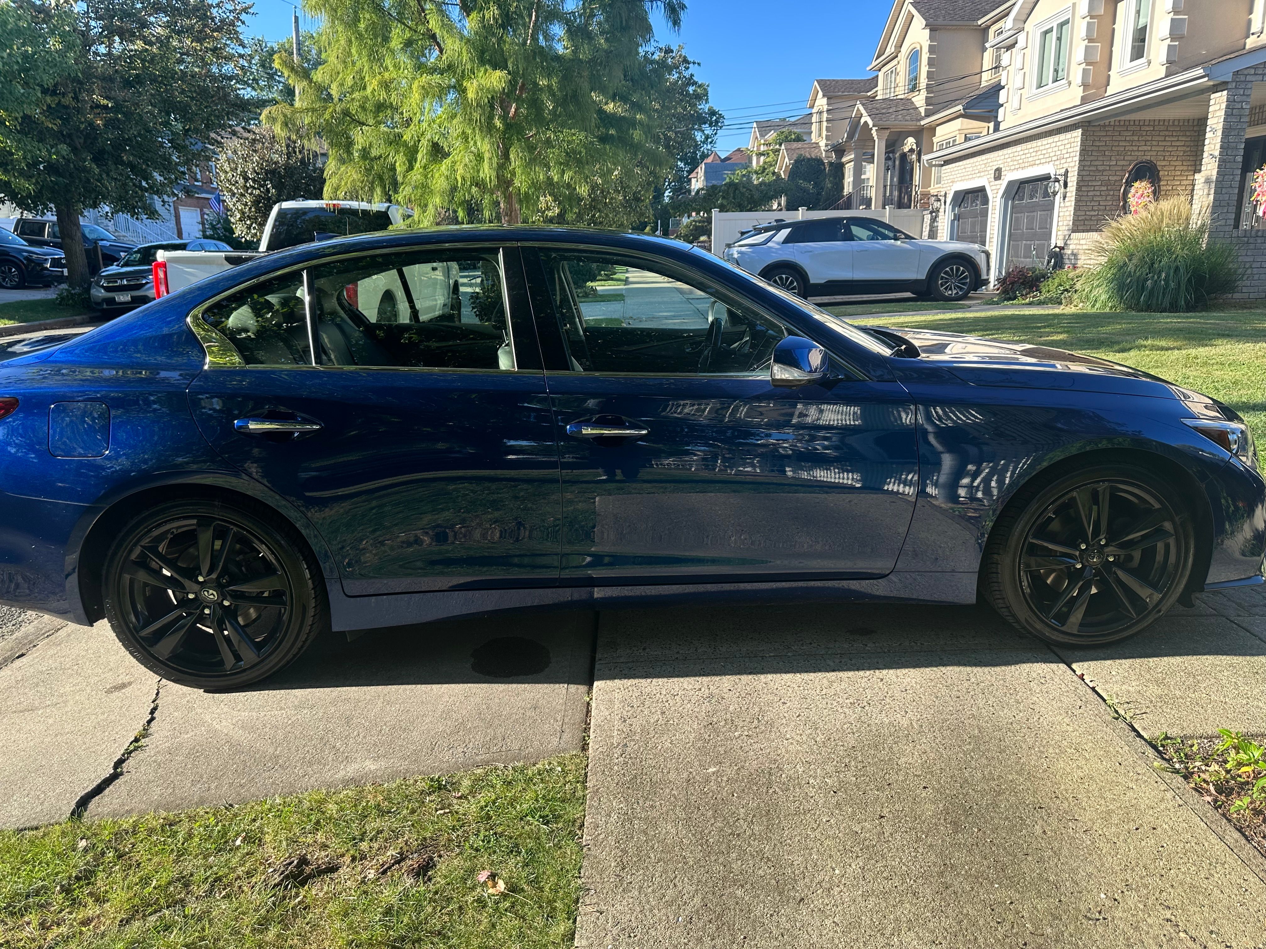 Used 2019 INFINITI Q50 Signature Edition AWD/4WD image 10