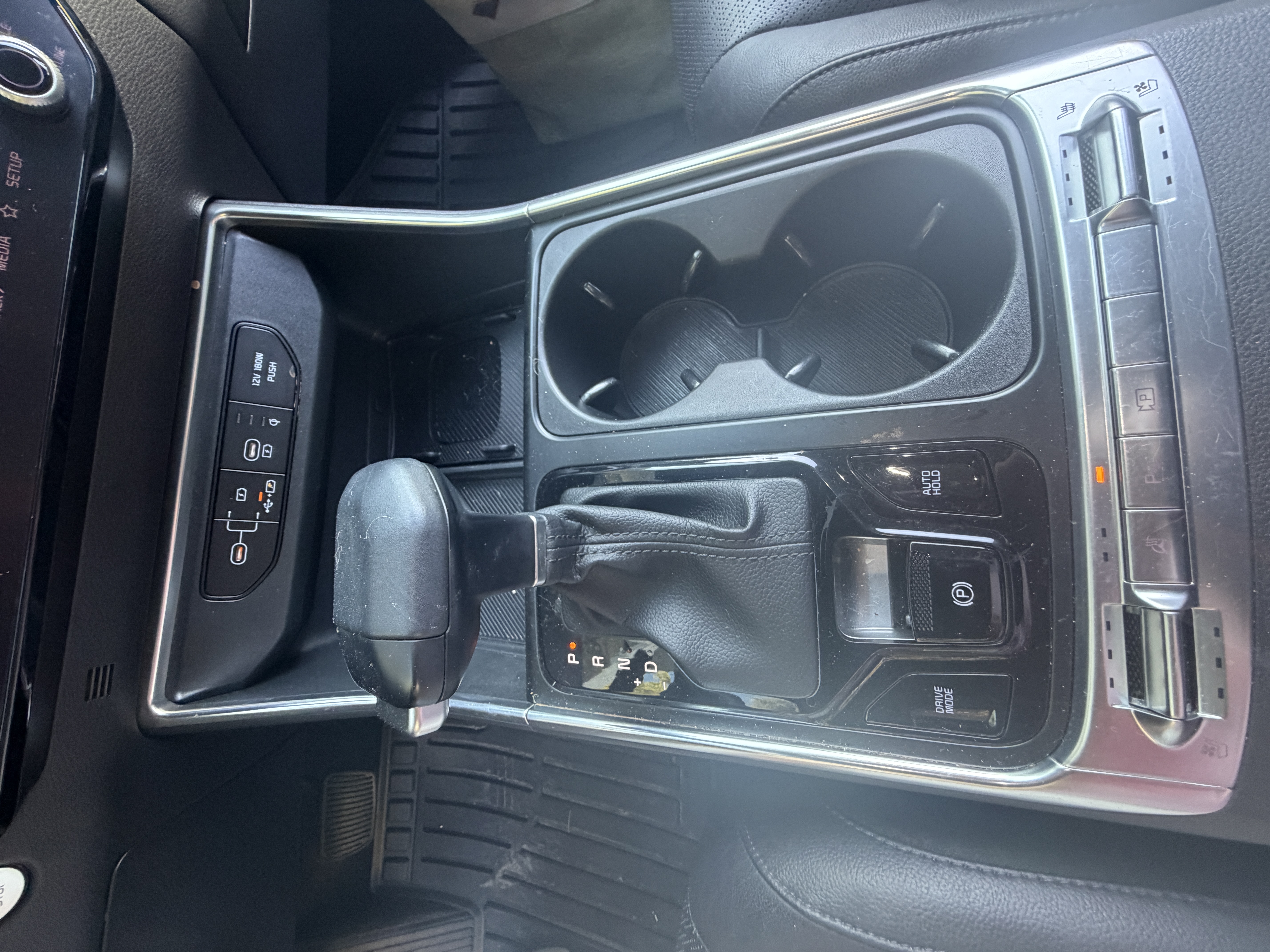Used 2025 Kia Carnival SX Prestige FWD image 6