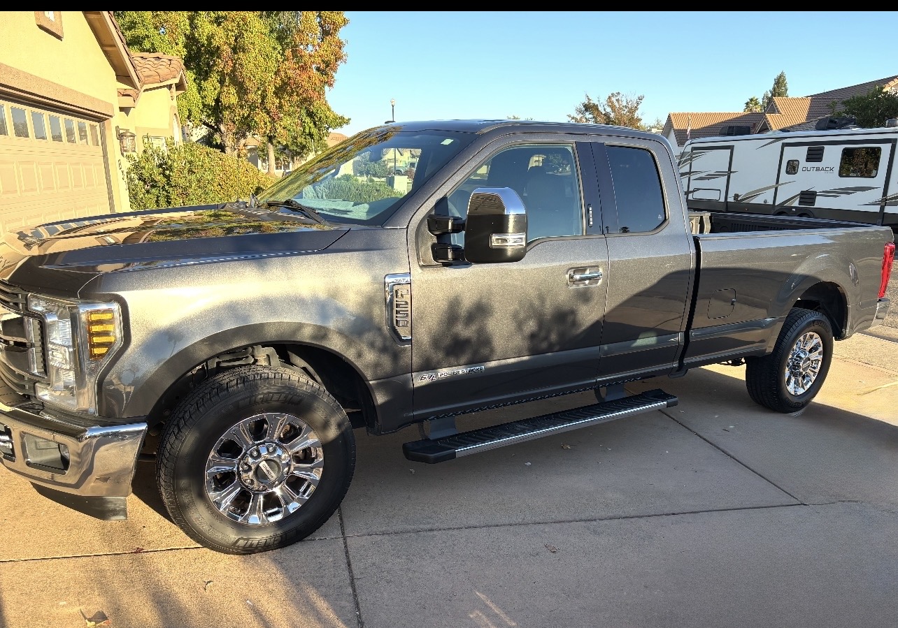 Used 2019 Ford F250 XLT w/ XLT Premium Package RWD image 11
