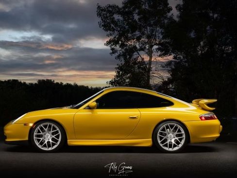 Used 2002 Porsche 911 Carrera image 1