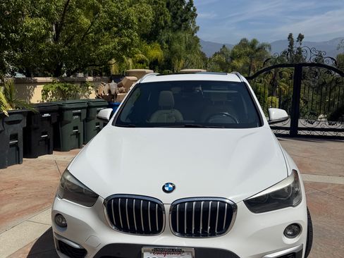 Used 2017 BMW X1 sDrive28i FWD image 2