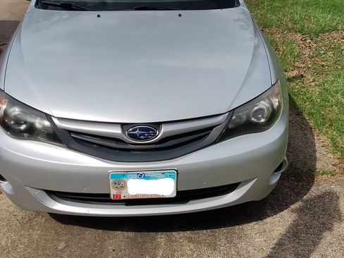 Used 2011 Subaru Impreza 2.5i image 2