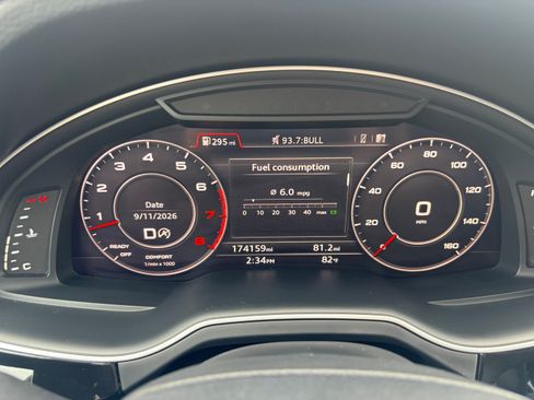 Used 2017 Audi Q7 3.0T Premium Plus w/ Premium Plus Package AWD/4WD image 4