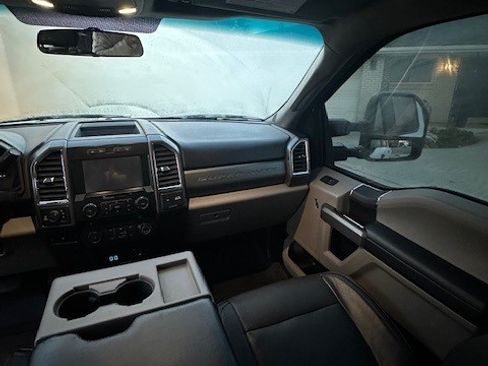 Used 2017 Ford F250 XLT w/ XLT Value Package image 10