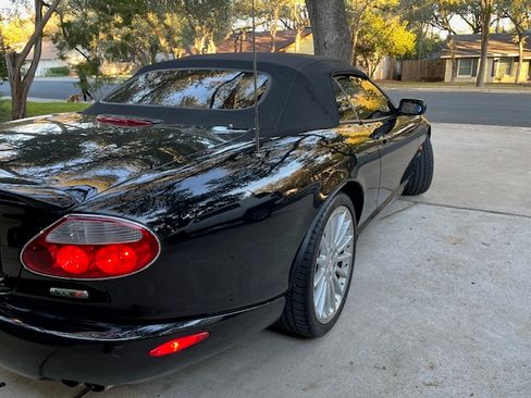 Used 2006 Jaguar XK8 Convertible image 14