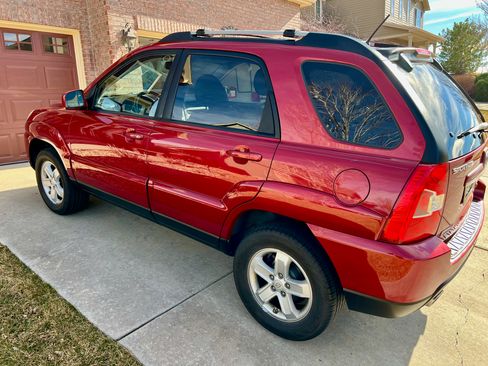 Used 2009 Kia Sportage EX w/ Luxury Pkg image 4