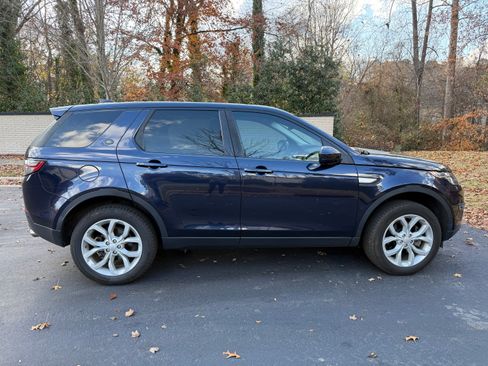 Used 2019 Land Rover Discovery Sport HSE image 1