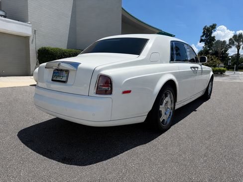 Used 2009 Rolls-Royce Phantom Sedan RWD image 12
