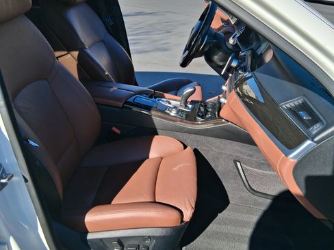 Used 2012 BMW 528i 528i Sedan 4D image 18