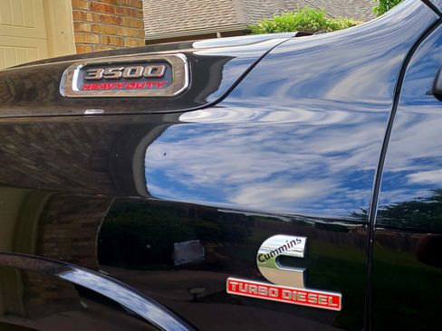 Used 2019 RAM 3500 Laramie image 6