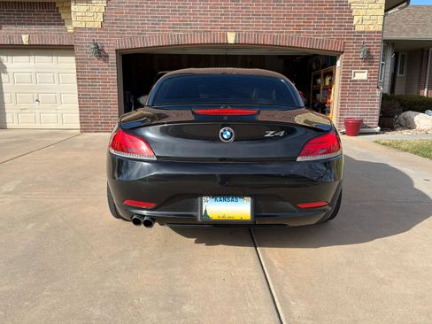 Used 2014 BMW Z4 sDrive28i image 8