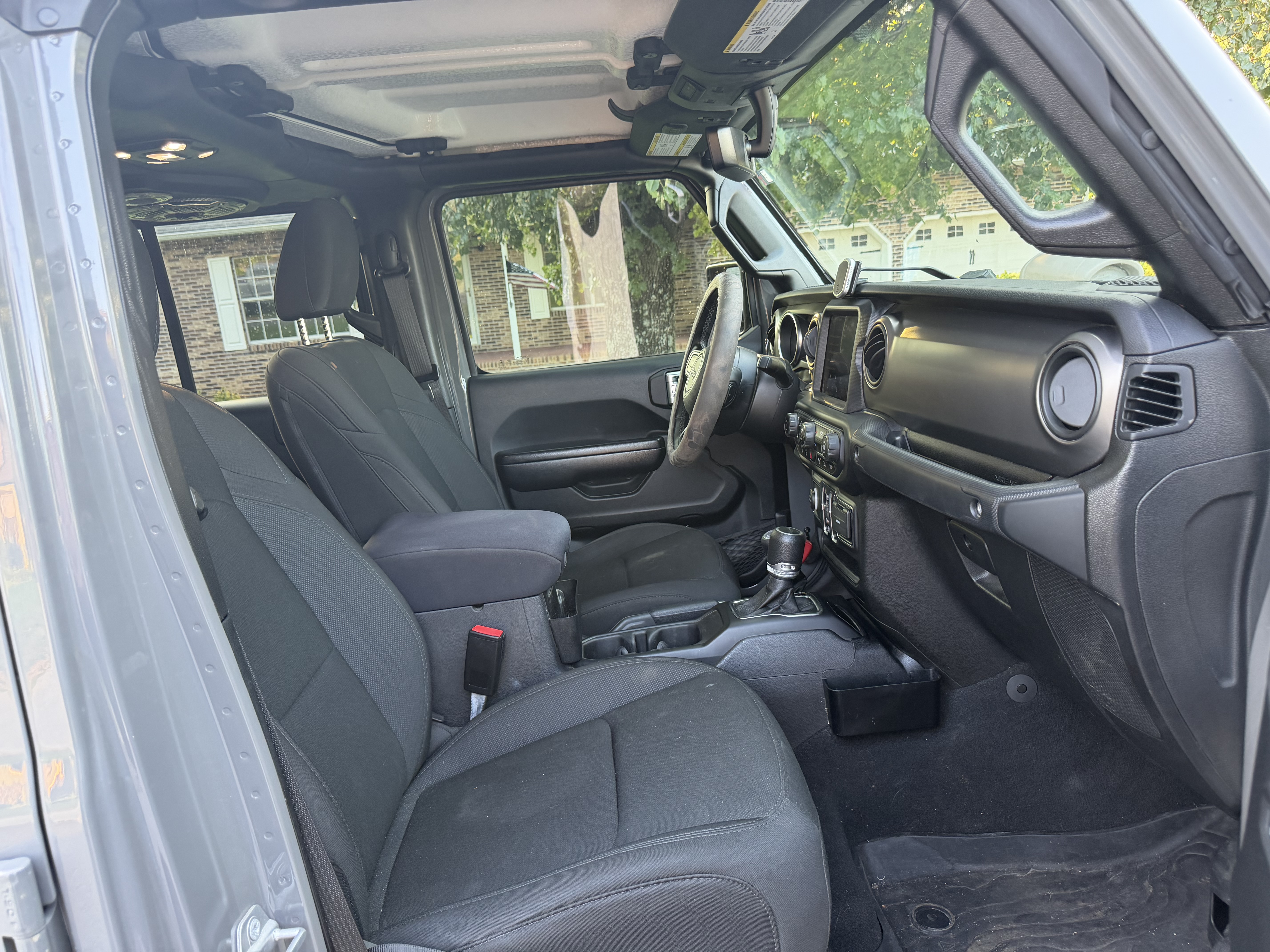 Used 2021 Jeep Gladiator Sport AWD/4WD image 15