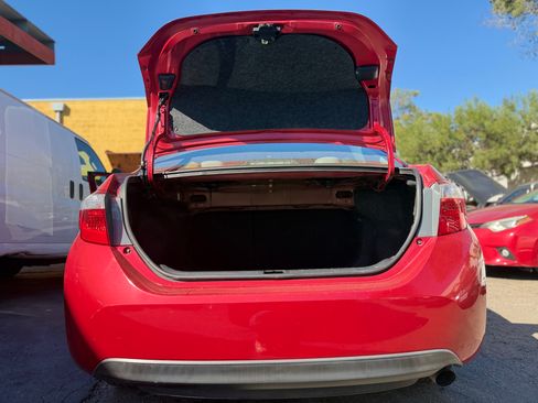 Used 2015 Toyota Corolla LE image 14