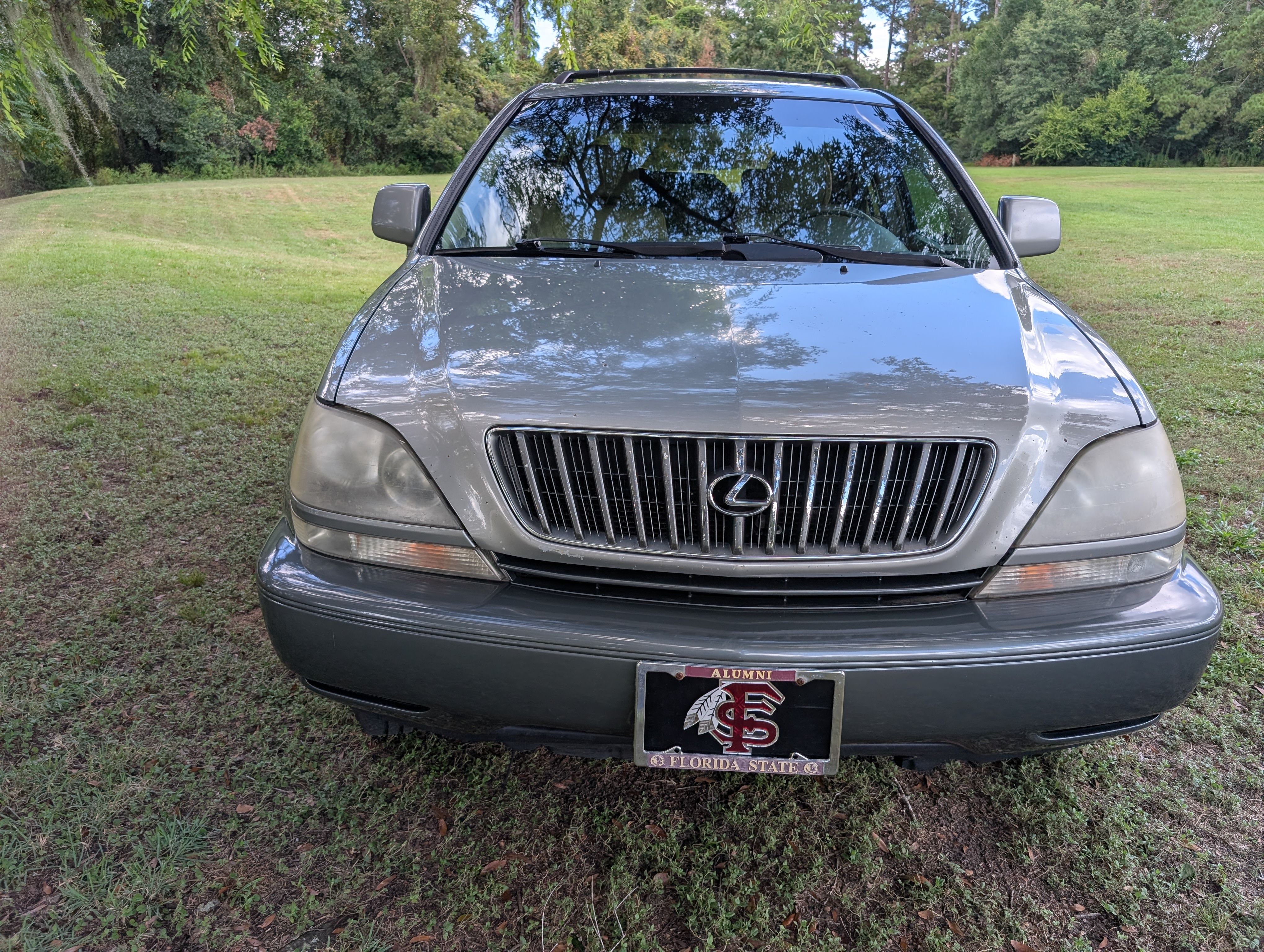 Used 2000 Lexus RX 300 w/ Premium Pkg FWD image 10
