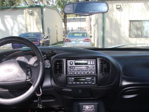 Used 2010 Ford F150 Harley-Davidson image 17