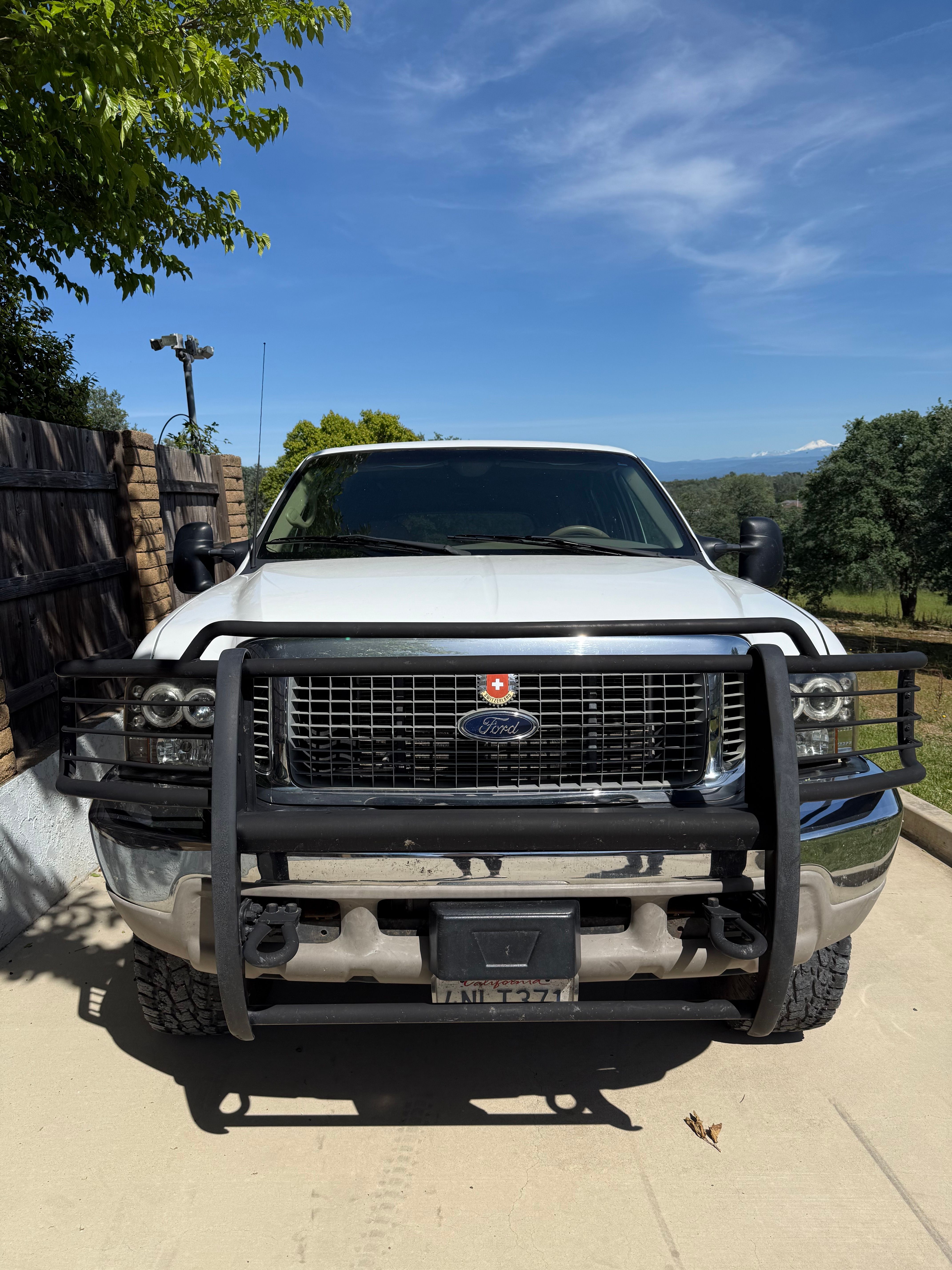 Used 2000 Ford Excursion Limited AWD/4WD image 1