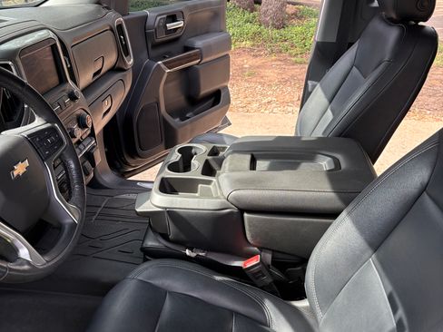 Used 2019 Chevrolet Silverado 1500 LT w/ Texas Edition image 14