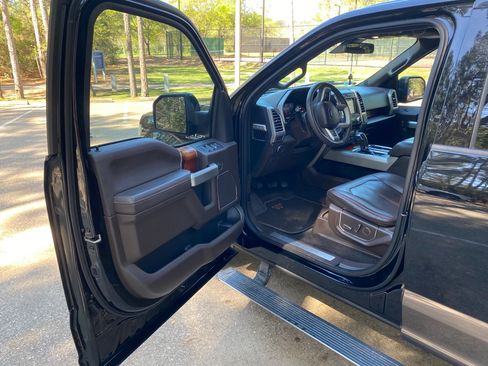 Used 2017 Ford F150 King Ranch w/ Equipment Group 601A Luxury image 9