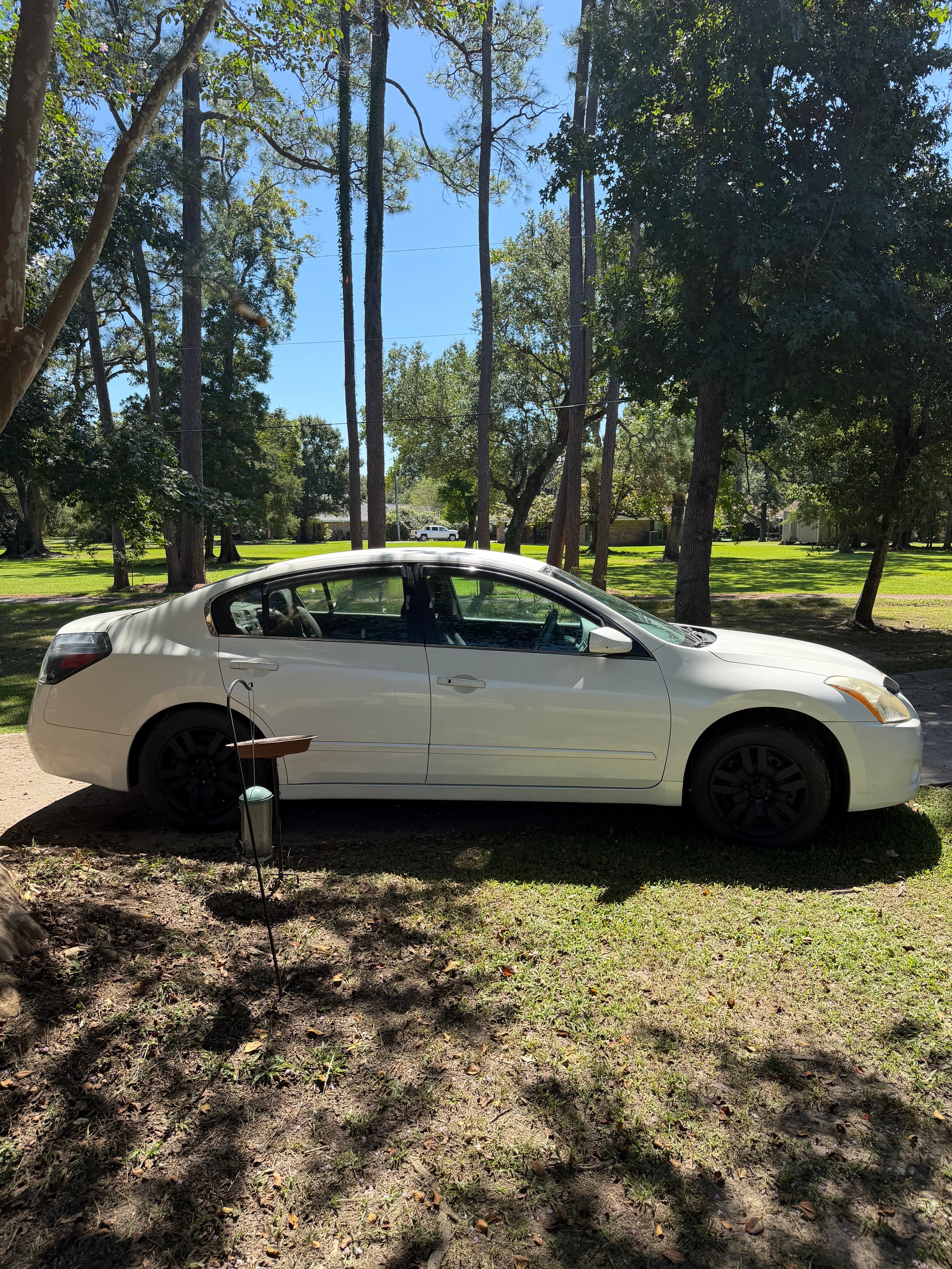 Used 2011 Nissan Altima 2.5 S FWD image 14