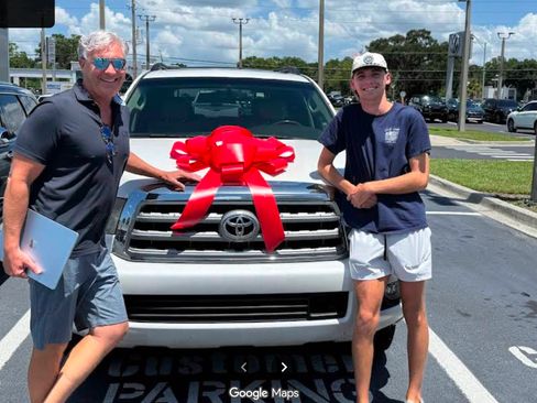 Used 2010 Toyota Sequoia Platinum image 17