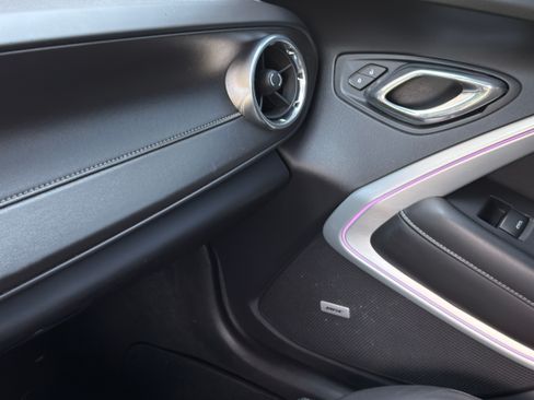 Used 2016 Chevrolet Camaro LT RWD image 22