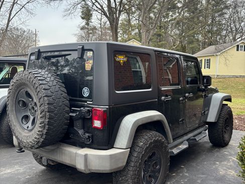 Used 2013 Jeep Wrangler Unlimited Sport AWD/4WD image 4
